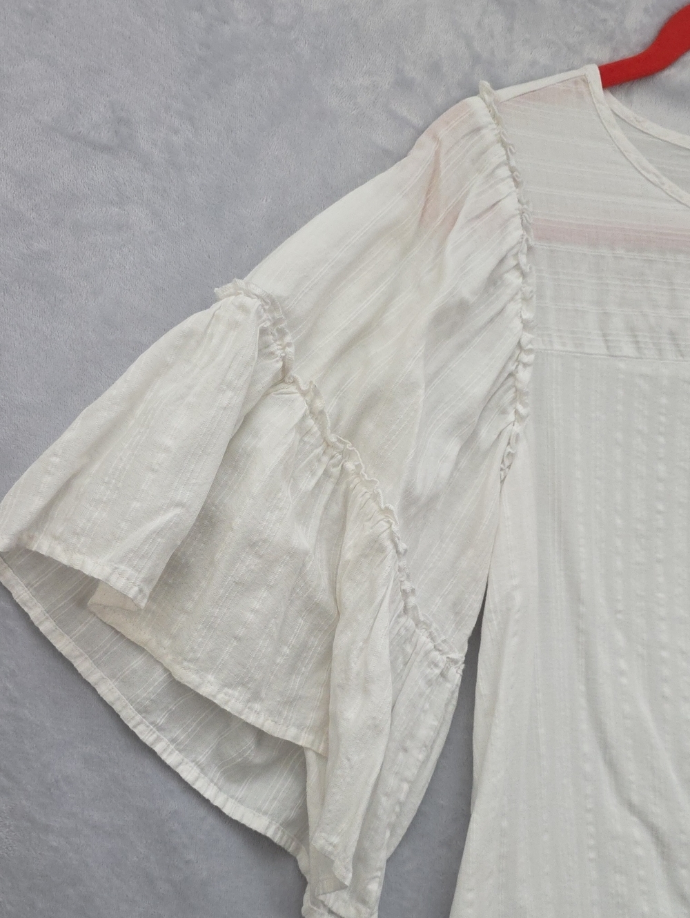 beachlunchlounge White Ruffled Sleeve Blouse - Picture 2 of 11